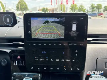 HYUNDAI STARIA 2.2 CRDi A T Prime Navi Leder Bose 360