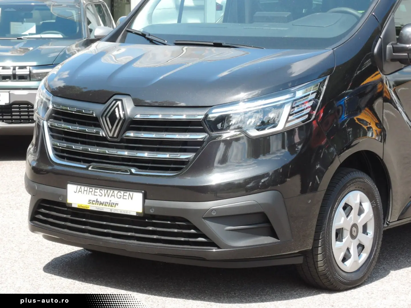 RENAULT Trafic Grand COMBI 150 EDC 9-Sitze  GJR Kamera