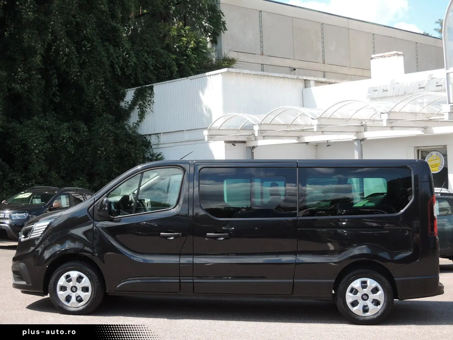 RENAULT Trafic Grand COMBI 150 EDC 9-Sitze  GJR Kamera