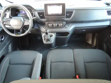 RENAULT Trafic Grand COMBI 150 EDC 9-Sitze  GJR Kamera