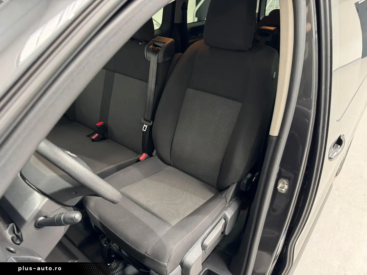 OPEL Zafira 2.0 Diesel 130kW Edition XL L3 Automatok