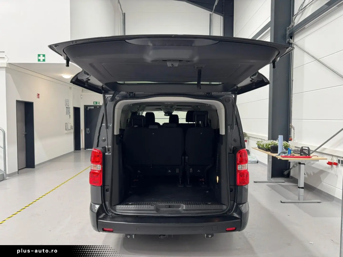 OPEL Zafira 2.0 Diesel 130kW Edition XL L3 Automatok