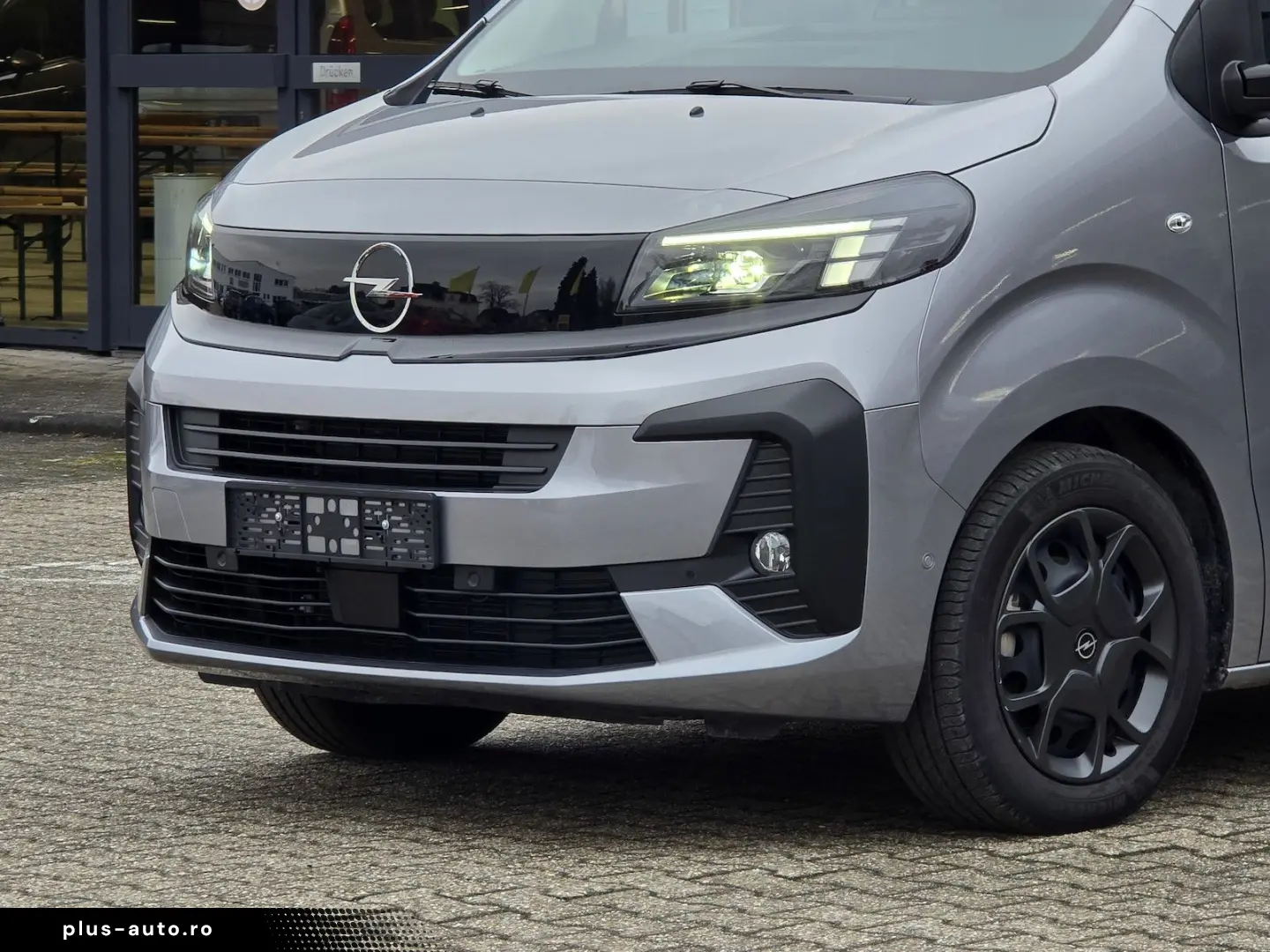 OPEL Zafira Life Edition XLAutomatik AHK Navi LED