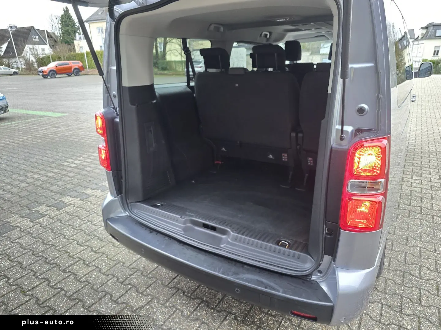 OPEL Zafira Life Edition XLAutomatik AHK Navi LED