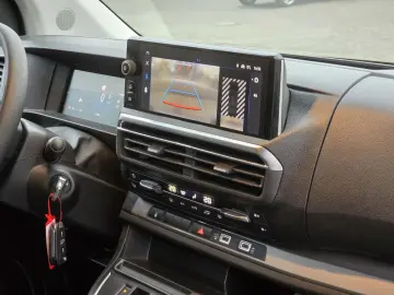OPEL Zafira Life Edition XLAutomatik AHK Navi LED