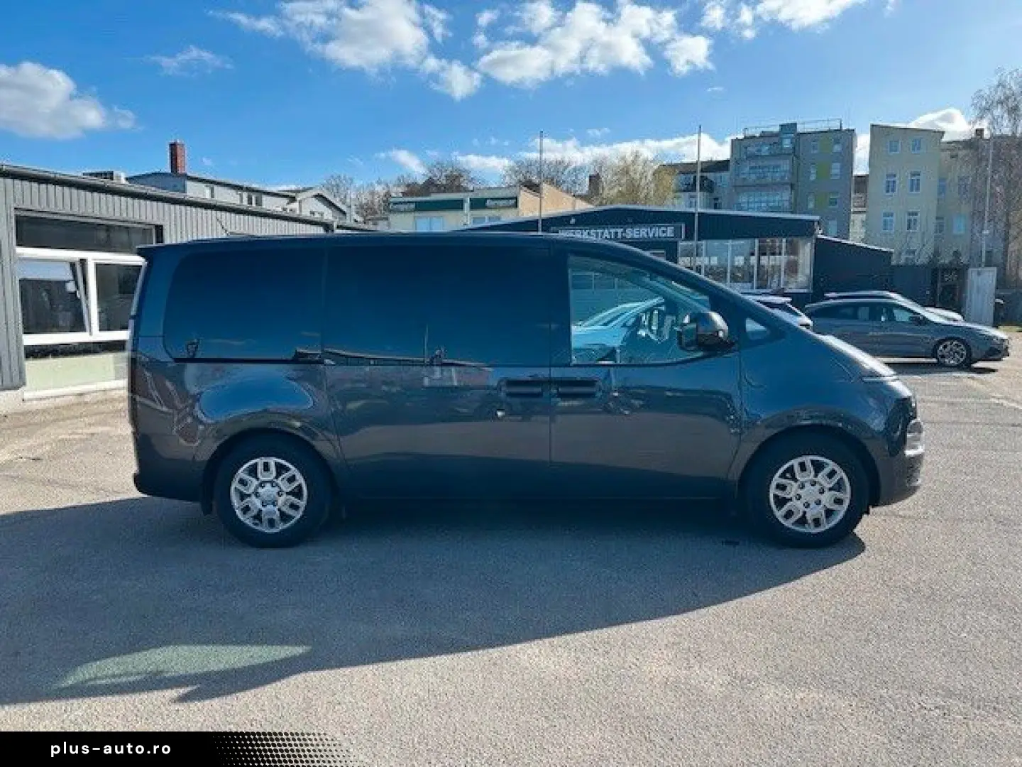 HYUNDAI STARIA 2.2 CRDi Trend 9-Sitzer Automatik 2WD