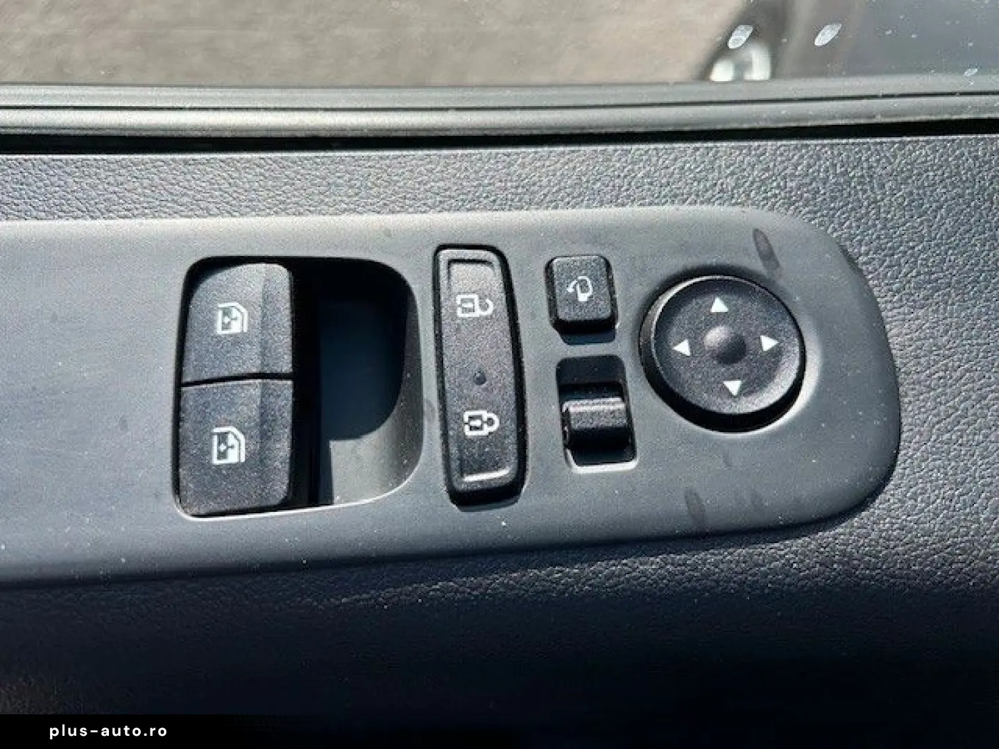 HYUNDAI STARIA 2.2 CRDi Trend 9-Sitzer Automatik 2WD