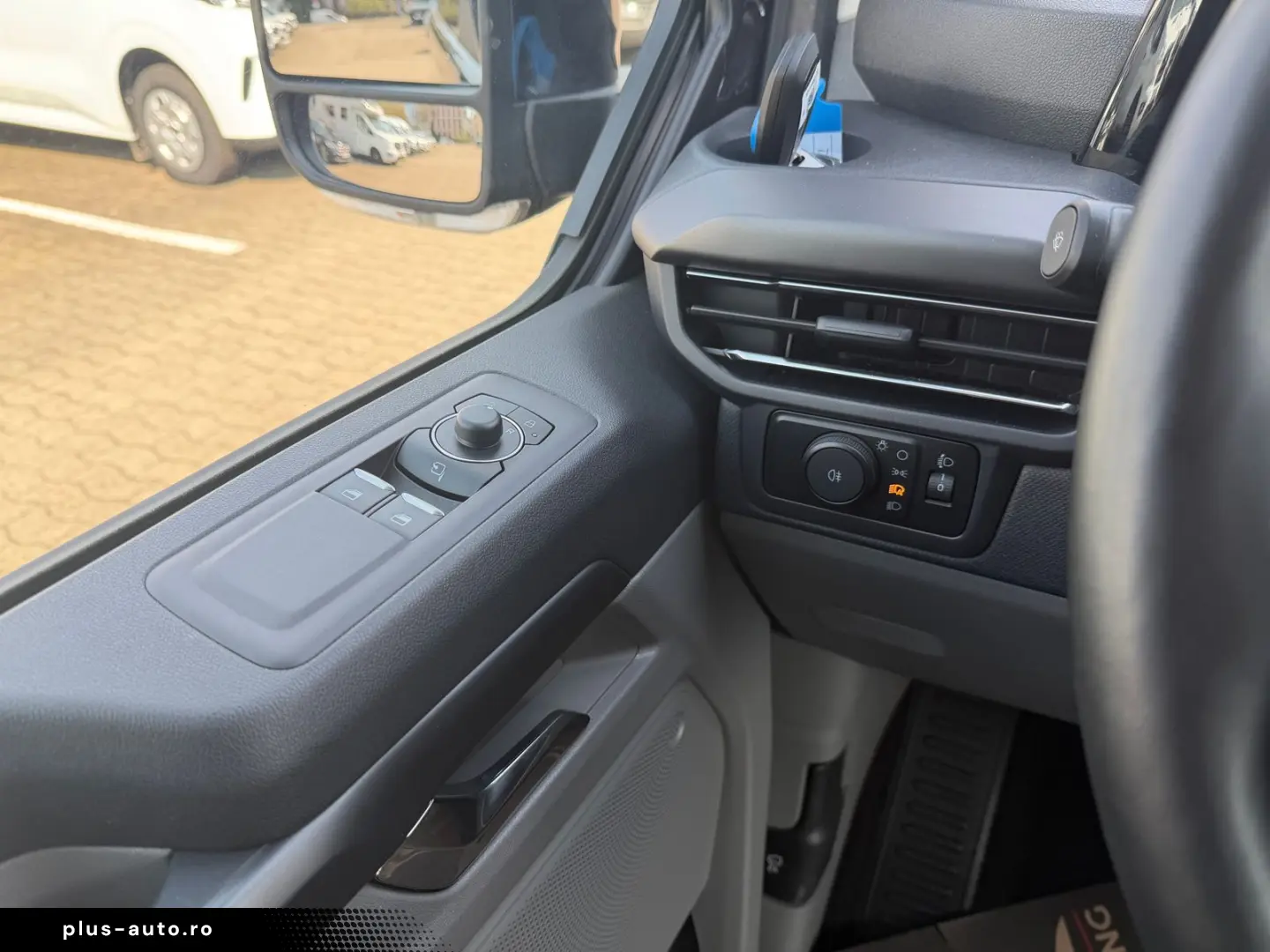 FORD Tourneo Custom 2.0 EcoBlue 320 L1 Titanium FWD L