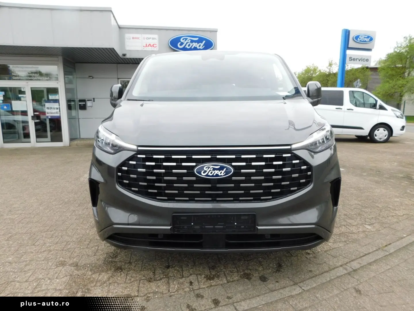 FORD Tourneo Custom 320 L2 Titanium Autom. Leder AHK