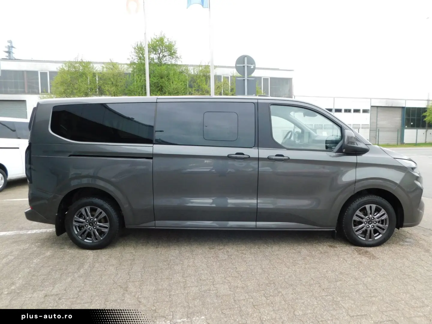 FORD Tourneo Custom 320 L2 Titanium Autom. Leder AHK