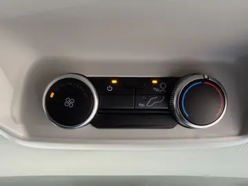 FORD Tourneo Custom 2.0 EcoBlue 320 L2 Titanium LEDER