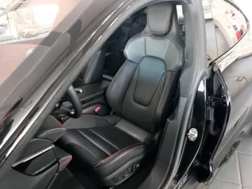 PORSCHE Taycan GTS MatrixLED Beifahrerdisplay 21 Zoll DE