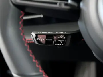 PORSCHE Taycan GTS MatrixLED Beifahrerdisplay 21 Zoll DE
