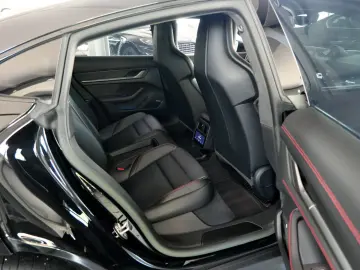 PORSCHE Taycan GTS MatrixLED Beifahrerdisplay 21 Zoll DE