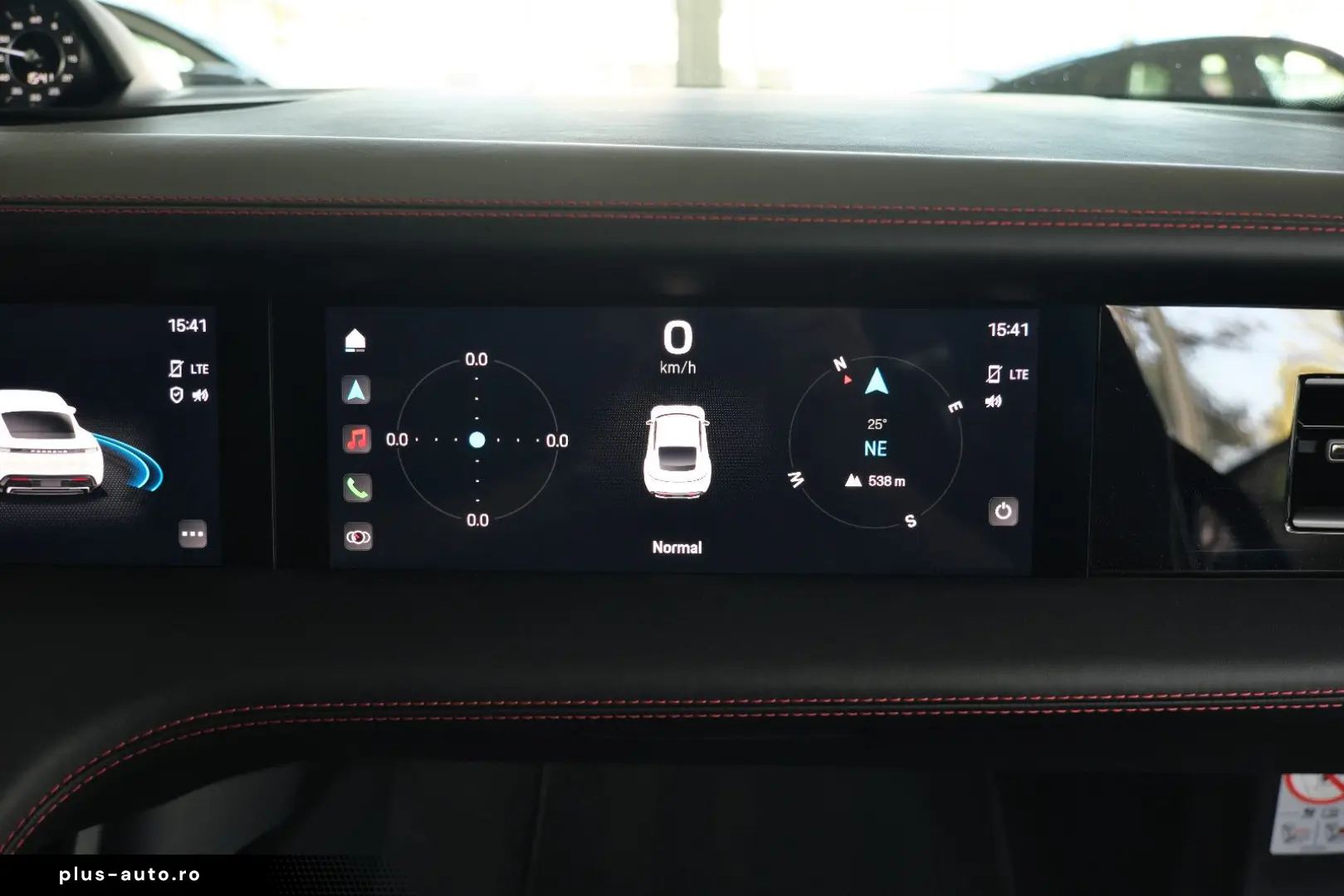 PORSCHE Taycan GTS MatrixLED Beifahrerdisplay 21 Zoll DE