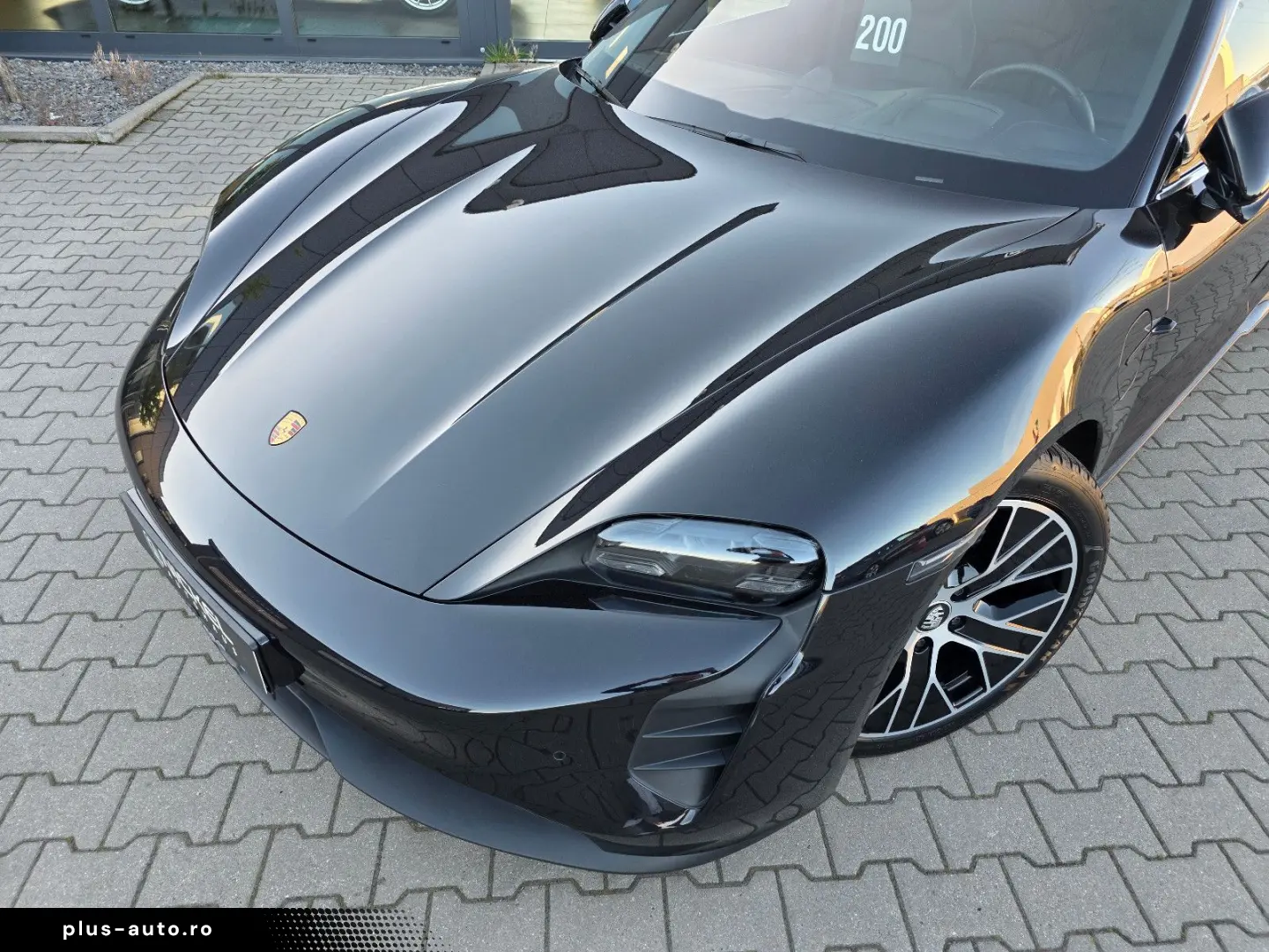 PORSCHE Taycan 4 S HuD Matrix Pano Massage 360 Kam