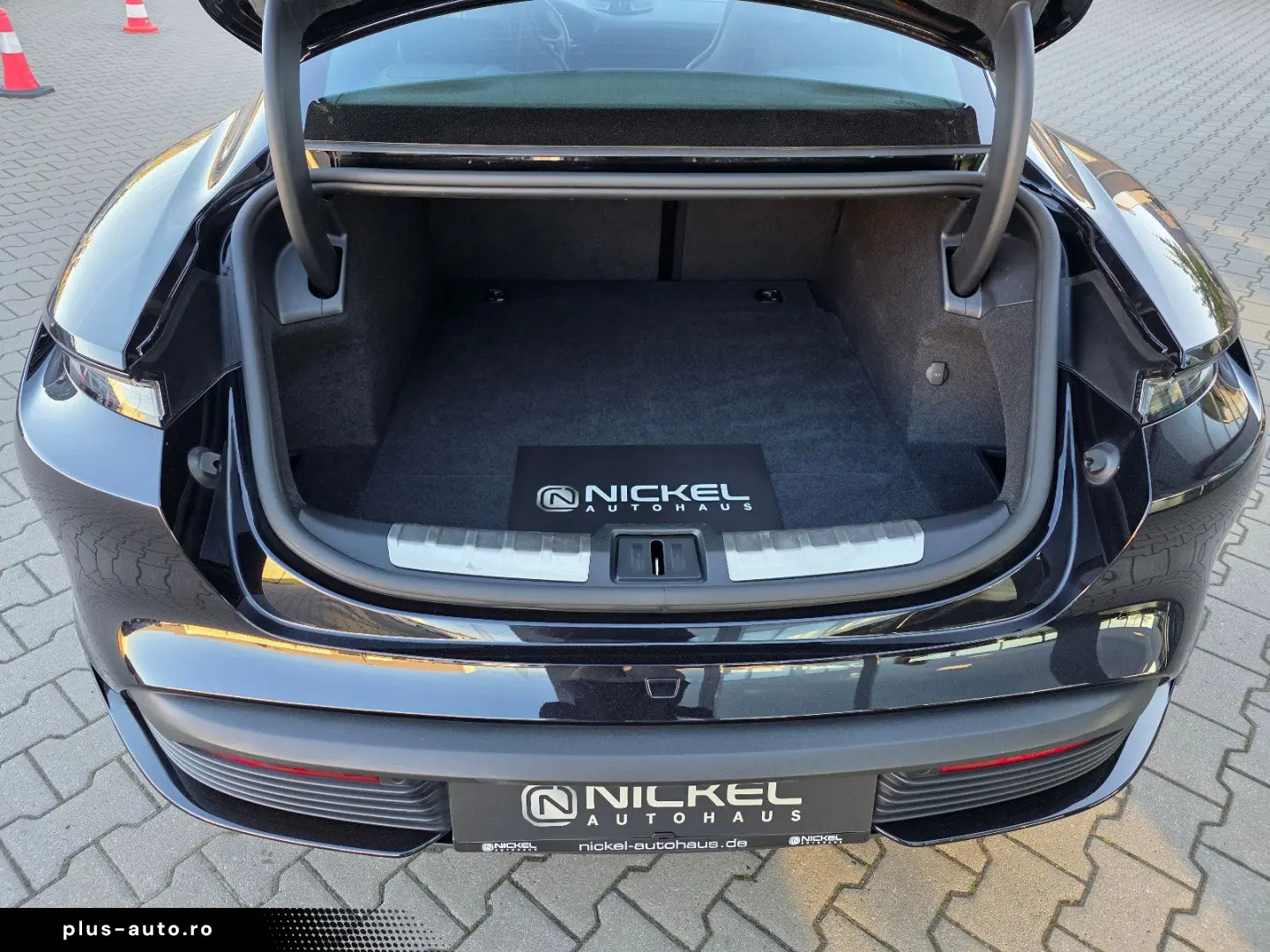 PORSCHE Taycan 4 S HuD Matrix Pano Massage 360 Kam