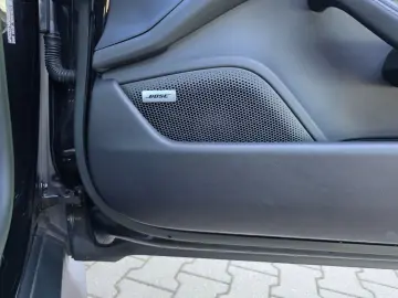 PORSCHE Taycan 4 S HuD Matrix Pano Massage 360 Kam