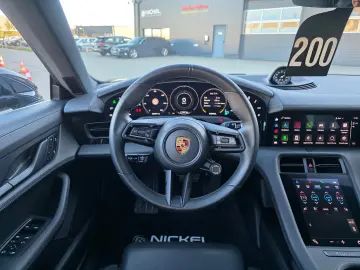 PORSCHE Taycan 4 S HuD Matrix Pano Massage 360 Kam