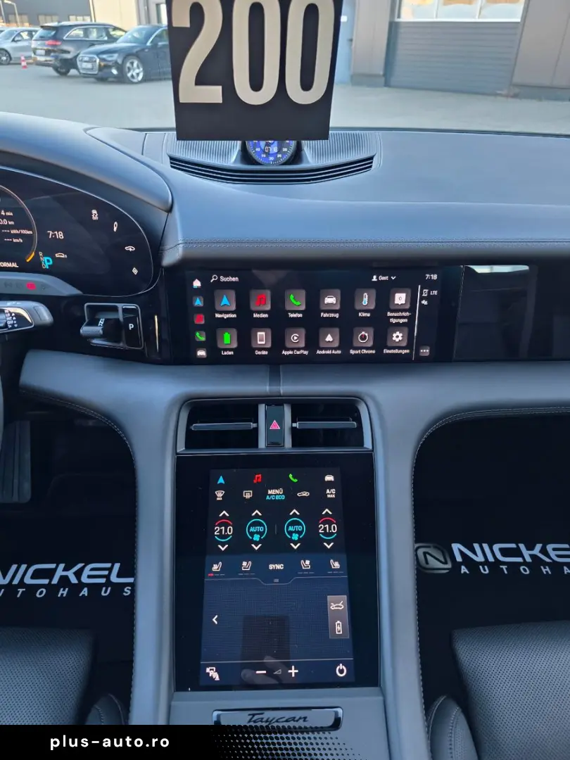 PORSCHE Taycan 4 S HuD Matrix Pano Massage 360 Kam