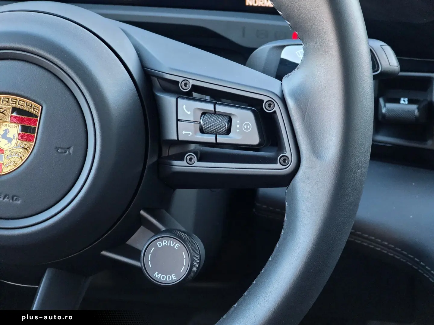 PORSCHE Taycan 4 S HuD Matrix Pano Massage 360 Kam