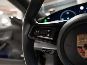 PORSCHE Taycan 4S BOSE Sport InnoDrive Surround View