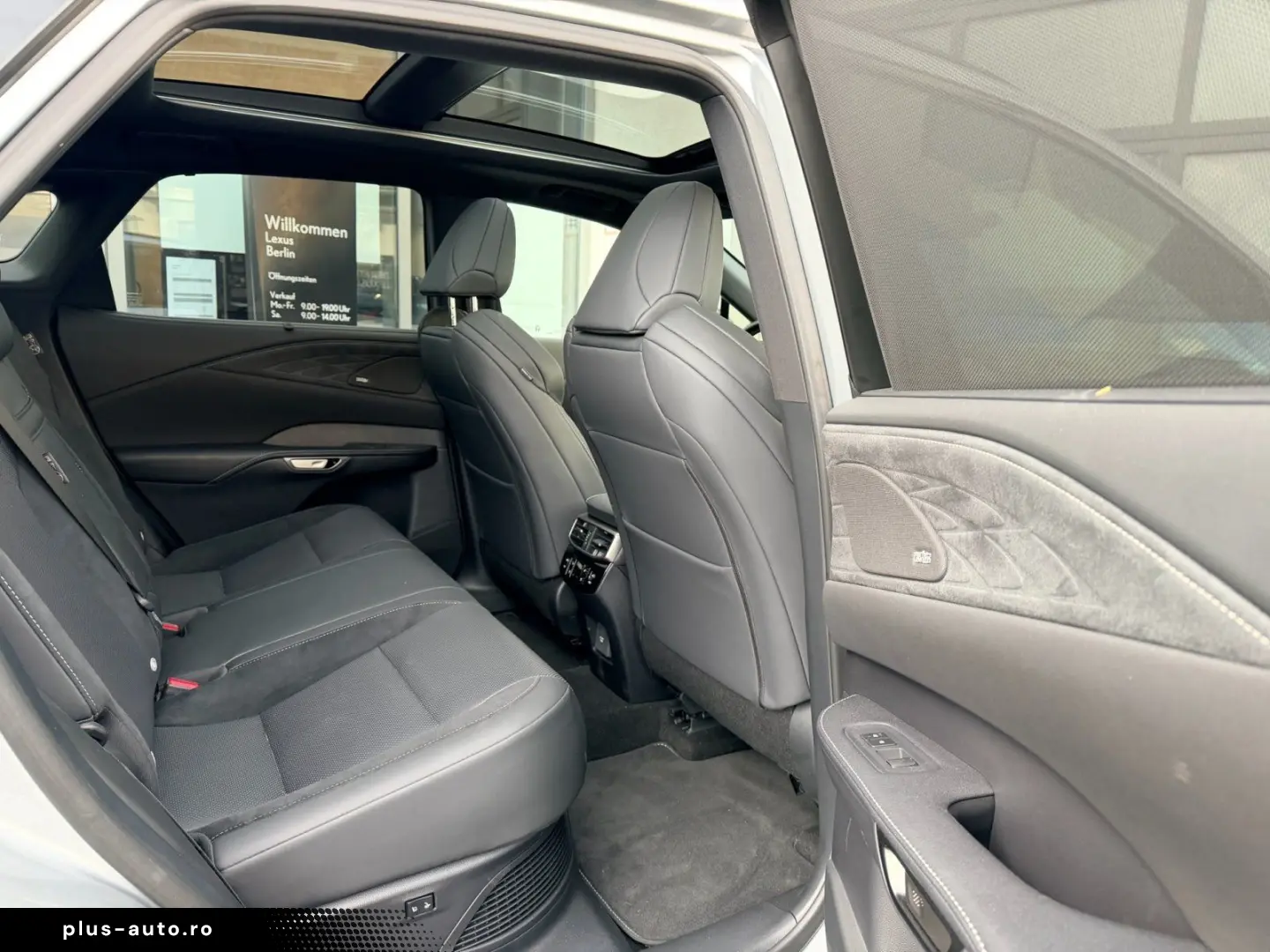 LEXUS RX500h  DIRECT4 F SPORT    Panoramadach