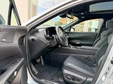 LEXUS RX500h  DIRECT4 F SPORT    Panoramadach