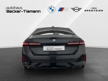 BMW 520d A Lim M Sportpaket Komfortsitze etc.