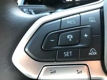 VW T7 Multivan 1.5 TSI eHybrid 4Motion ACC DCC MATR