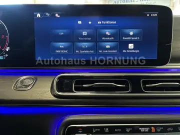 MERCEDES-BENZ V 300 d 4MATIC AVANTGARDE Lang SitzLUF…