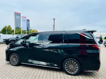 LEXUS LM 350h Executive