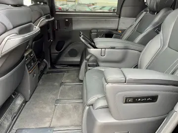 LEXUS LM 350h Executive