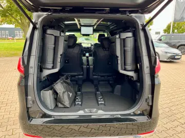 LEXUS LM 350h Executive