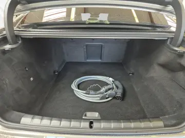 BMW 750e xDrive M Sport Pro Head-Up