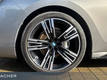 BMW 740d A xDrive M-Sport Navi ACC HUD Skylou Sitzhg