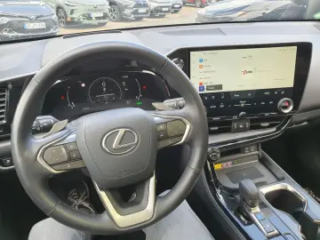 LEXUS NX 350h Executive Line HUD PANO LEDER 1.HAND