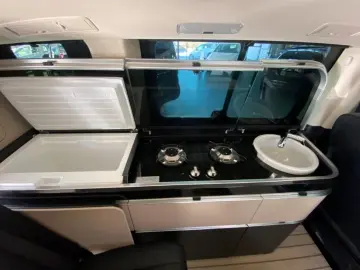 MERCEDES-BENZ Marco Polo V 300 d 4MATIC AMG LEDER AI…