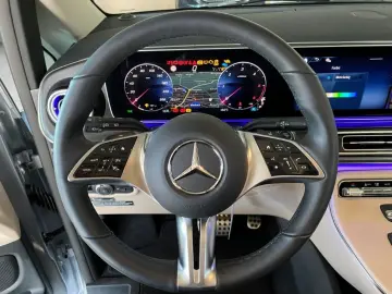 MERCEDES-BENZ Marco Polo V 300 d 4MATIC AMG LEDER AI…