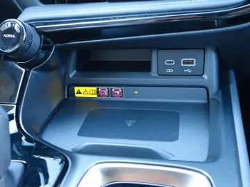 LEXUS NX 350h HYBRID ACC PDC CARPLAY DAB  LED RFK