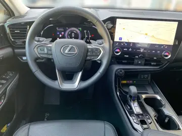 LEXUS NX 450h  E-FOUR Business KAMERA