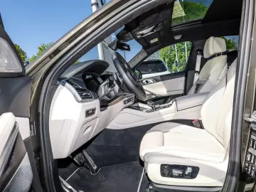 BMW X6 xDrive40d M Sport Sky Lounge DAP STHZ PA  22