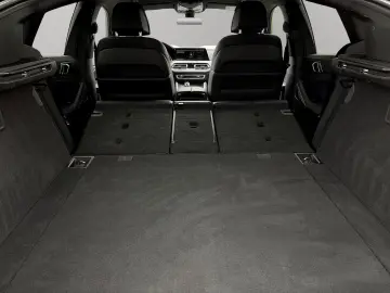 BMW X6 xDrive40d M SPORTPAKET Head-Up Komfortsitze P