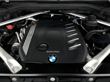 BMW X6 xDrive40d M SPORTPAKET Head-Up Komfortsitze P