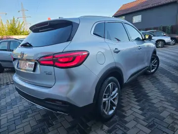 MG EHS Luxury Plug-in hybrid 2023