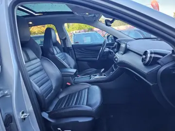 MG EHS Luxury Plug-in hybrid 2023