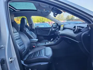 MG EHS Luxury Plug-in hybrid 2023