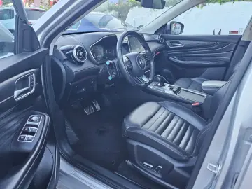 MG EHS Luxury Plug-in hybrid 2023