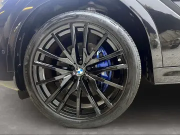 BMW X6 xDrive30d M Sport Standheizung Massage Laser