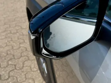 LEXUS UX 250h ACC VIRT.CP Car.Play RFK FSPORT LED